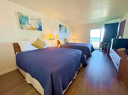 Beachcomber of Mackinaw