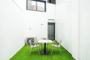 LEMON APARTMENT & HOTELS