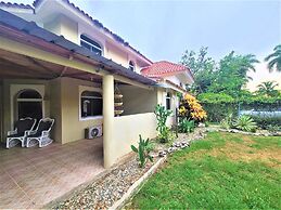 Linkzup Playa Laguna Villa