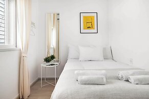 Ben Yehuda Green Charm by Sea N' Rent