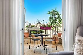 Ben Yehuda Green Charm by Sea N' Rent