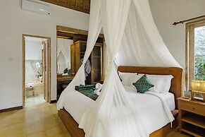 Uddhara Ubud Villa