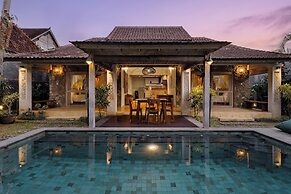 Uddhara Ubud Villa