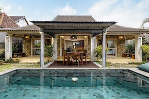 Uddhara Ubud Villa