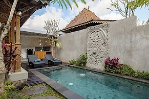 Uddhara Ubud Villa