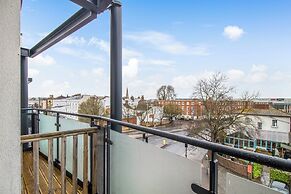 Central 1 BD in the Heart of Cheltenham