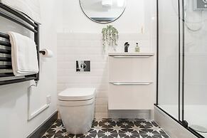 Central 1 BD in the Heart of Cheltenham