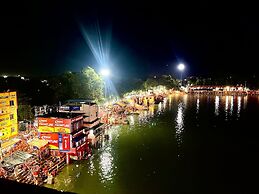Hotel Meera Dham