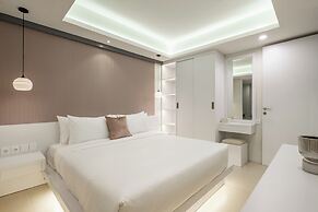 Luxe 2BR Unit Apartment in Nusa Dua