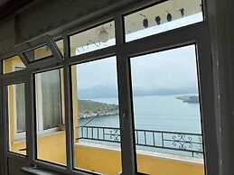 Marin Denizer Tatil Evi