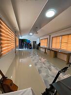 Dantes Hideaway