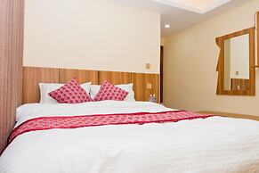 Rightway Hotel & Restaurant