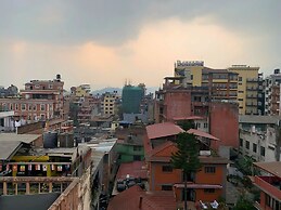 Rightway Hotel & Restaurant