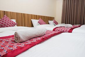 Rightway Hotel & Restaurant