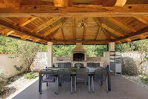 Villa Anna With Private Pool And Garden