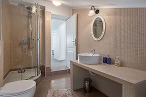 Villa Anna With Private Pool And Garden