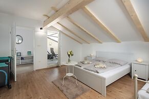 Villa Anna With Private Pool And Garden