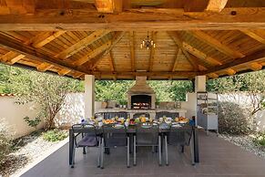 Villa Anna With Private Pool And Garden