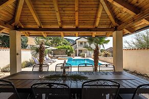 Villa Anna With Private Pool And Garden