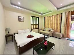 Karnie Cheer Pool Villa & Resort Pattaya