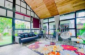 Karnie Cheer Pool Villa & Resort Pattaya