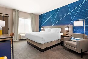 Comfort Inn & Suites Huntsville Near University