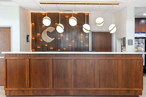 Comfort Inn & Suites Huntsville Near University