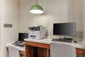 Comfort Inn & Suites Huntsville Near University