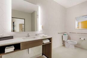 Comfort Inn & Suites Huntsville Near University