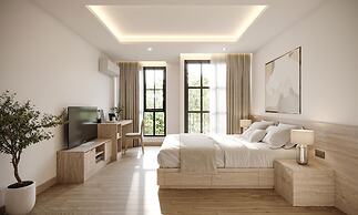 Leon Lasalle Hotel & Residences