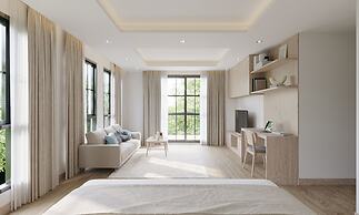 Leon Lasalle Hotel & Residences