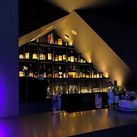 Hotel Uguisudani Club