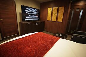 Hotel Uguisudani Club