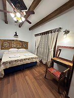 St.Johns hill boutique Ephesus