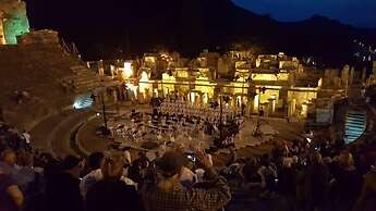 St.Johns hill boutique Ephesus