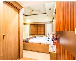 Goroomgo The Moon Residency Kolkata