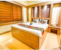 Goroomgo The Moon Residency Kolkata