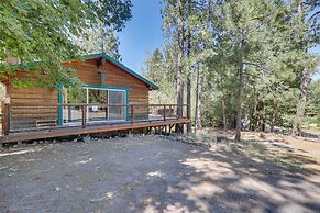 Peaceful Wooden Cabin, 2 Mi to Bass Lake!