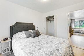 Walk to Parks: Snug Soldotna Sanctuary!