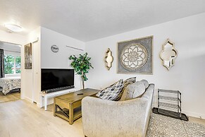 Walk to Parks: Snug Soldotna Sanctuary!