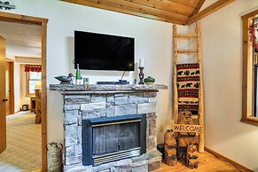 3 Mi to Table Rock Lake: Cabin w/ Fire Pit!