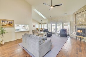 1 Mi to Applegate Park Zoo: Pet-friendly Home