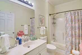 Beautifully Updated Foley Condo w/ Pool Access