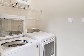 Beautifully Updated Foley Condo w/ Pool Access