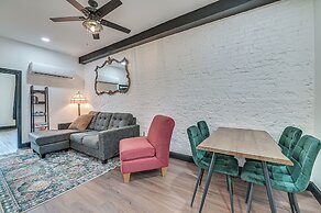 Apartment w/ Deck in Albany, Walk to Downtown!