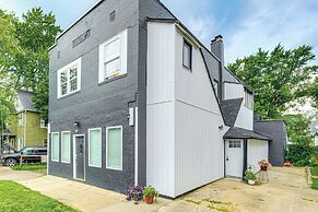Walkable Barberton Apartment: 9 Mi to Akron!