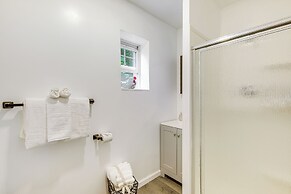 Walkable Barberton Apartment: 9 Mi to Akron!