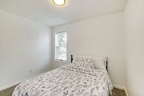 Walkable Barberton Apartment: 9 Mi to Akron!