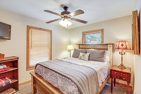 Peaceful Greers Ferry Cabin w/ Deck & Lake View!