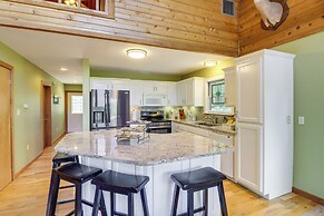 Peaceful Greers Ferry Cabin w/ Deck & Lake View!